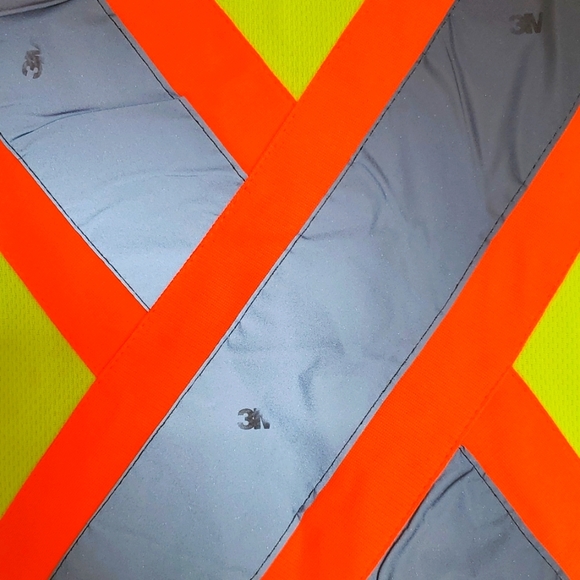 Forcefield Yellow 3M Reflective T-shirt NWOT - Picture 8 of 10